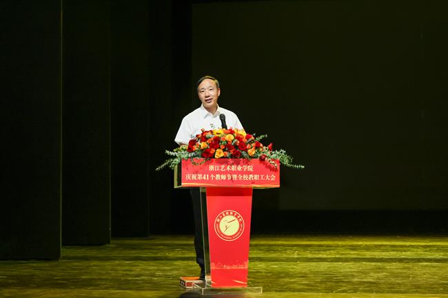 IMG_2296.jpg IMG_2296.jpg